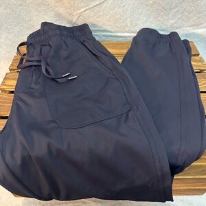 Women’s golf pants